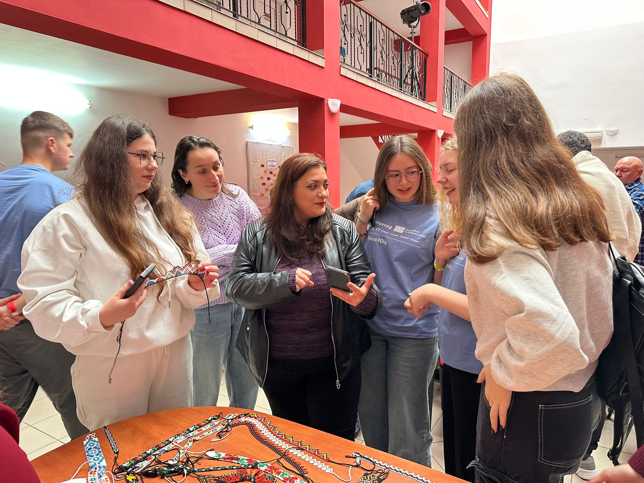 Training at “Acasă” Museum (Tăuții Măgherăuș) + beadwork workshop media